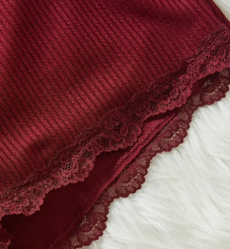 “Burgundy Passion” Crop & Lace-Trim Shorts Set